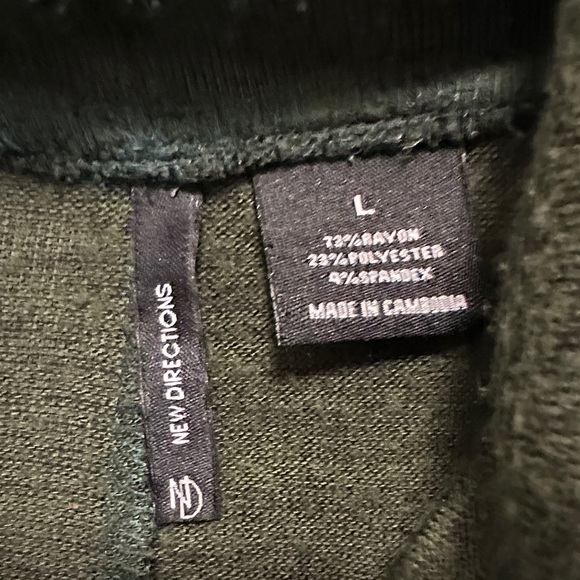 New Directions Dark Green Sleeveless Tunic - Picture 2 of 5